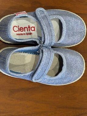 Cienta Blue Mary Jane Shoes | Toddler Size 22 | Made in Spain